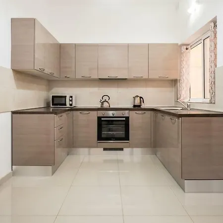 Apartment Flat In Few Min From The Sea!!!! *