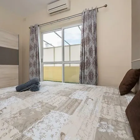 Flat In Few Min From The Sea!!!! Gzira
