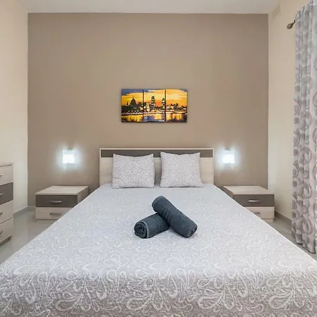 Flat In Few Min From The Sea!!!! Gzira